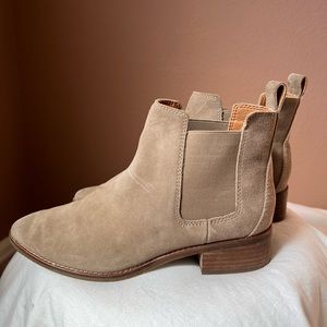 Lucky Brand Tan Ankle Bootie